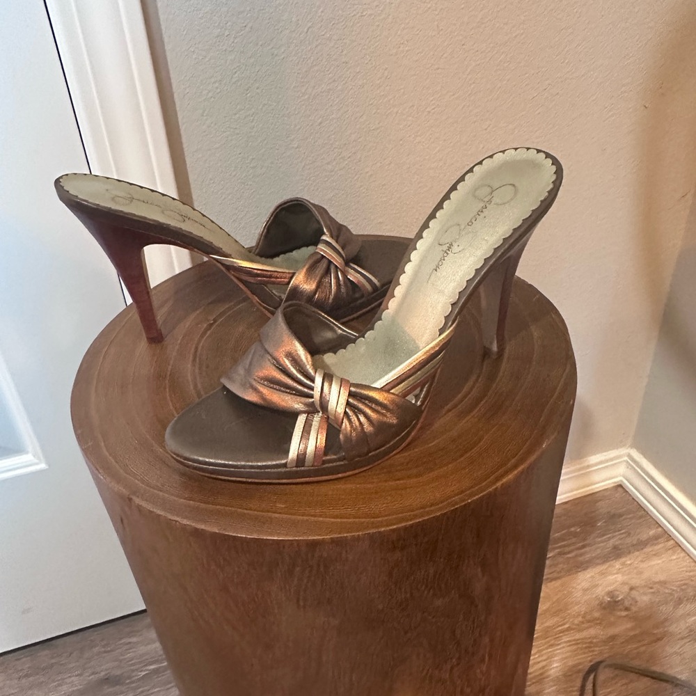 Jessica Simpson Bronze Heels